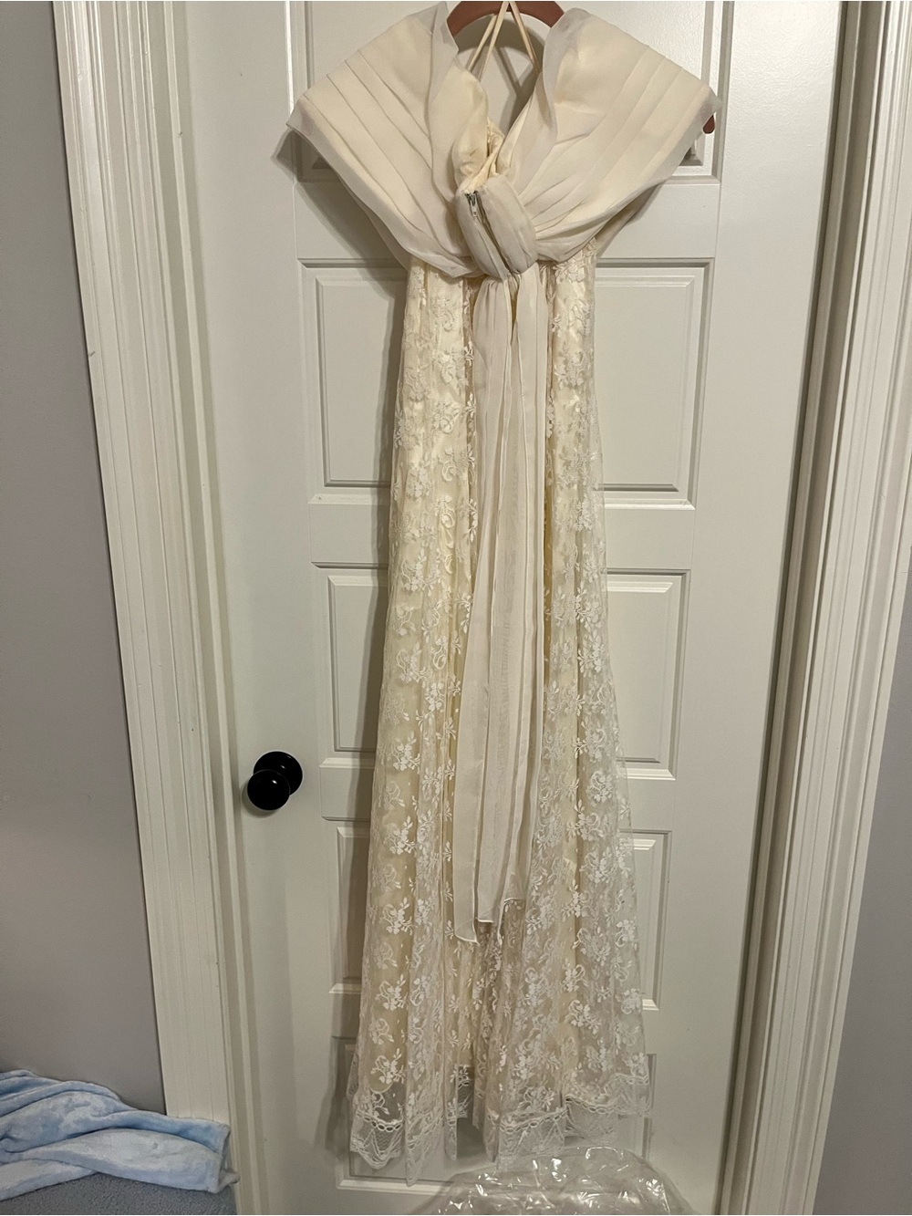 Scott McClintock Ivory Lace Draped Bow Accent
